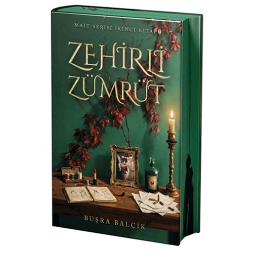 Zehirli Zümrüt (Yan Boyalı Özel Baskı)